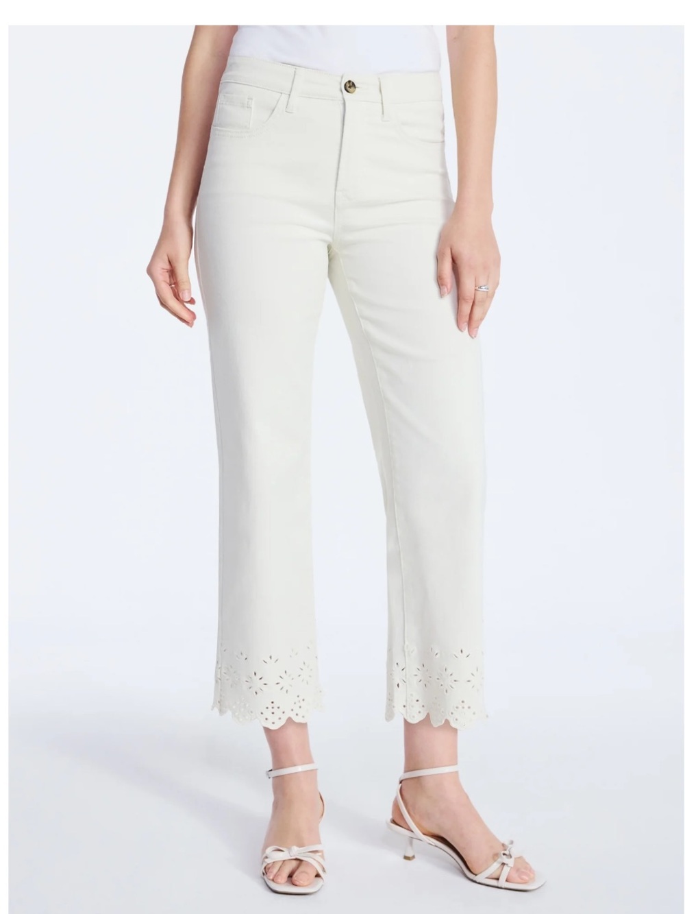 Free Assembly Women's Embroidered Eyelet Cropped Jeans